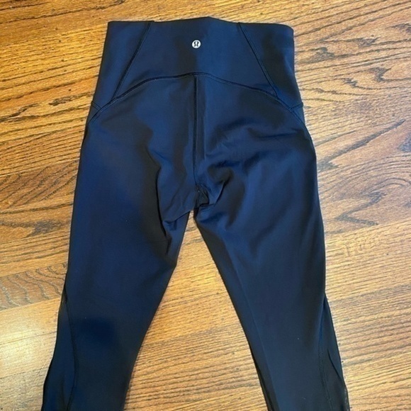 Lululemon train time crop 17” luxtreme - Picture 4 of 6